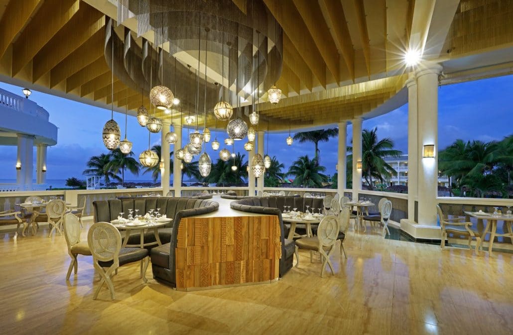 Grand Palladium Jamaica Resort Wedding - Modern Destination Weddings